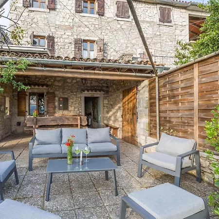 3 Bedroom Stunning In Gora Glusic 度假居 *
