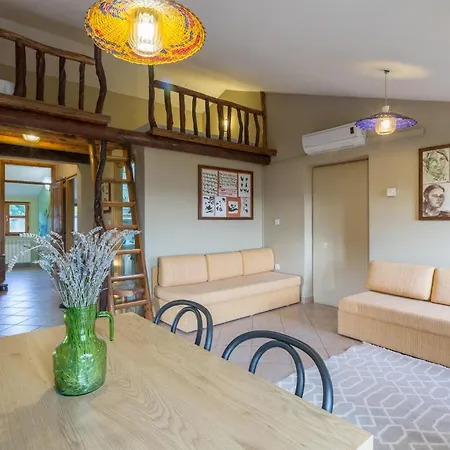 3 Bedroom Stunning In Gora Glusic 펜션
