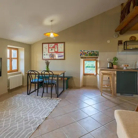 3 Bedroom Stunning In Gora Glusic 펜션