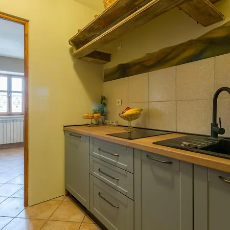3 Bedroom Stunning In Gora Glusic Semesterbostad Stanisovi
