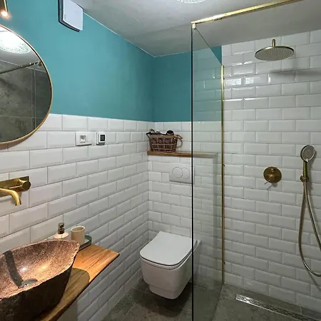 3 Bedroom Stunning In Gora Glusic 펜션